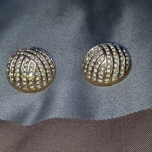 Elegant Gold and Rhinestone Circular Clip-on Stud Earrings